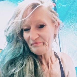 Meet your Posher, Paula